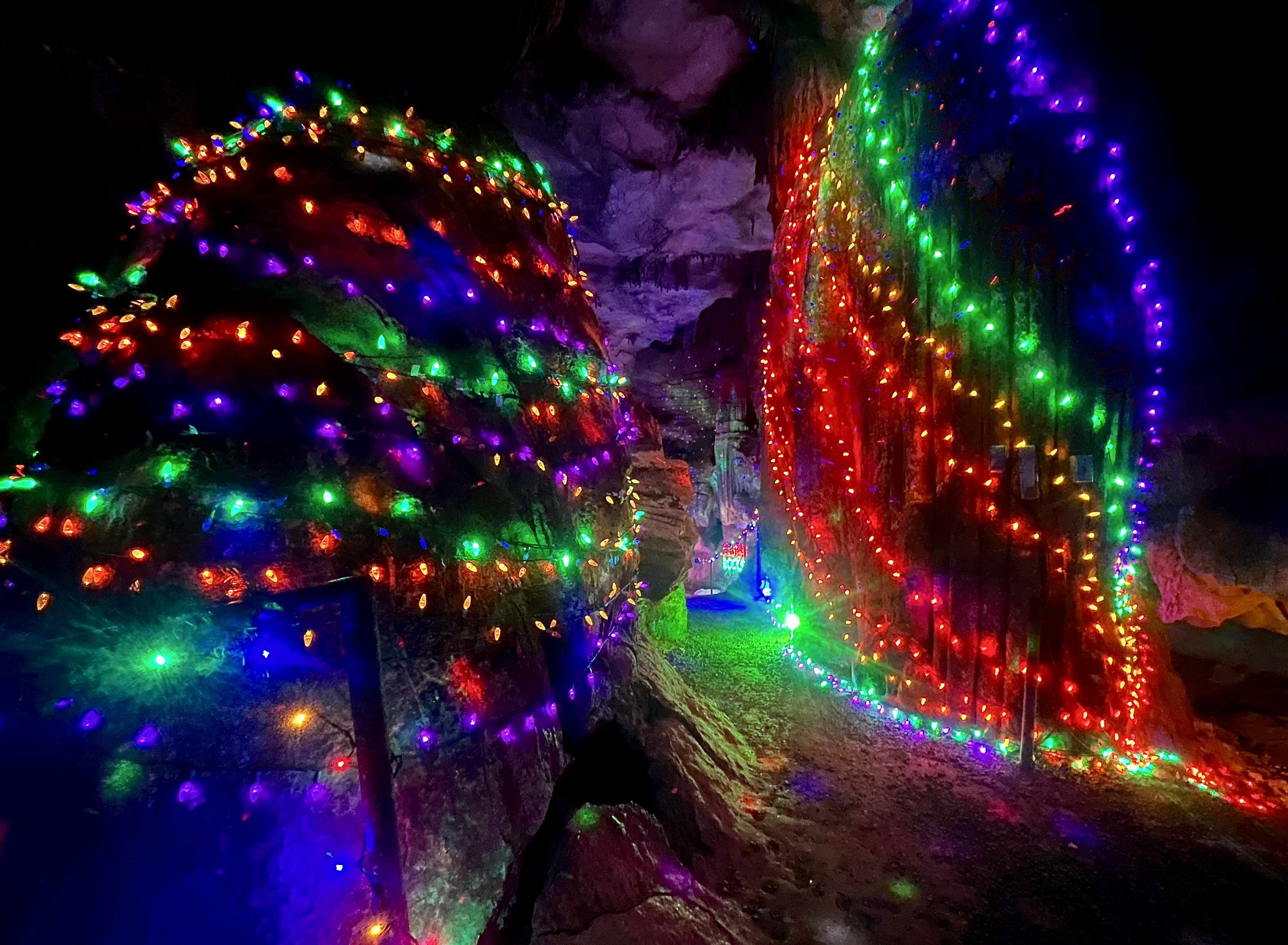 Rickwood Caverns State Park Celebrates Holiday Season with ‘Wonderland Under Warrior’